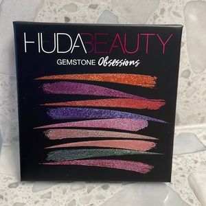 Huda Beauty Gemstone Obsessions Palette